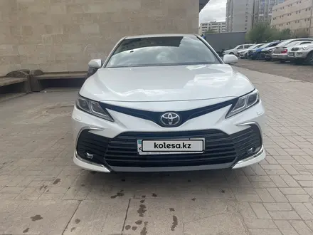 Toyota Camry 2023 года за 18 200 000 тг. в Астана – фото 16