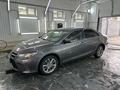 Toyota Camry 2015 года за 11 000 000 тг. в Актобе – фото 3