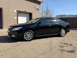 Toyota Camry 2014 года за 10 800 000 тг. в Костанай – фото 3