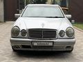 Mercedes-Benz E 240 1999 года за 2 100 000 тг. в Алматы