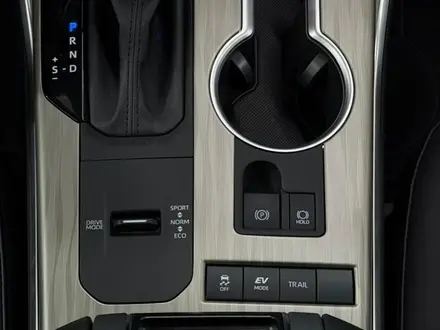 Toyota Highlander Luxe 2026 года за 27 700 000 тг. в Астана – фото 25