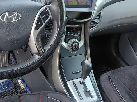 Hyundai Elantra 2014 года за 4 700 000 тг. в Уральск – фото 10