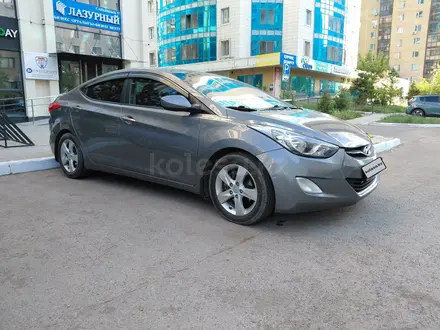 Hyundai Elantra 2014 года за 4 700 000 тг. в Уральск – фото 2
