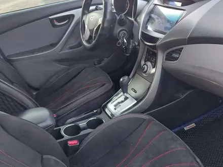 Hyundai Elantra 2014 года за 4 700 000 тг. в Уральск – фото 7
