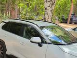 Toyota RAV4 2023 года за 15 500 000 тг. в Темиртау – фото 3