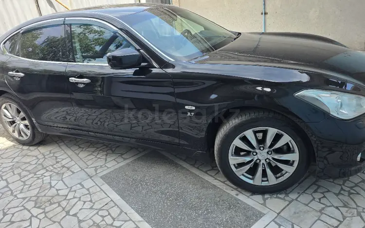 Infiniti Q70 2014 года за 8 200 000 тг. в Экибастуз