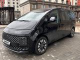 Hyundai Staria 2024 года за 21 500 000 тг. в Атырау – фото 2