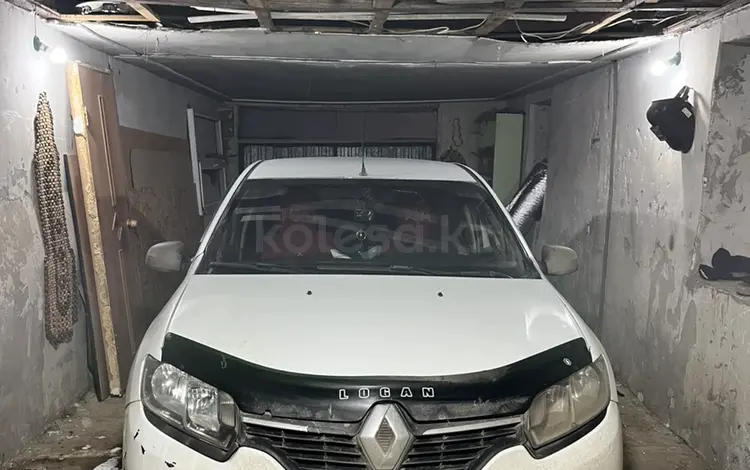 Renault Logan 2015 годаfor3 500 000 тг. в Актобе