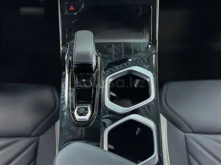 Geely Atlas Premium 2.0T 2025 года за 10 990 000 тг. в Караганда – фото 16