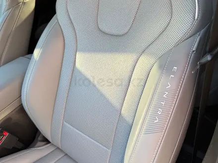 Hyundai Elantra 2024 года за 9 700 000 тг. в Алматы – фото 14