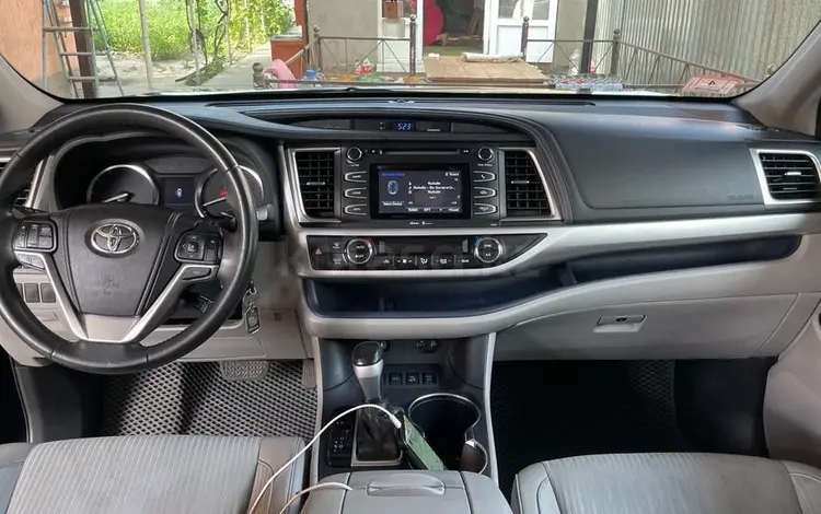 Toyota Highlander 2014 года за 14 700 000 тг. в Алматы