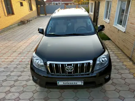 Toyota Land Cruiser Prado 2013 года за 13 500 000 тг. в Уральск – фото 2