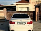 BMW 750 2010 годаfor9 500 000 тг. в Актау – фото 2