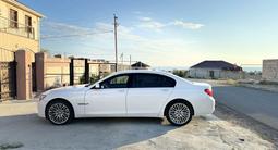 BMW 750 2010 года за 9 500 000 тг. в Актау – фото 3