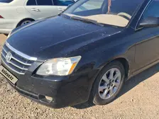 Toyota Avalon, 2005