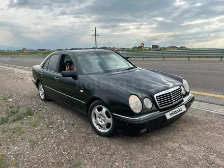 Mercedes-Benz E 280 1997 годаүшін3 300 000 тг. в Алматы – фото 4