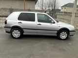 Volkswagen Golf 1996 года за 1 600 000 тг. в Кентау – фото 5