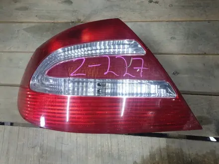 Фонарь (Фара) Mercedes-Benz CLK W209 за 40 000 тг. в Астана