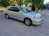 Toyota Camry 2005 года за 6 500 000 тг. в Шымкент – фото 3