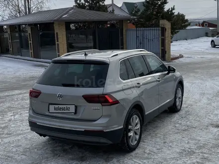 Volkswagen Tiguan 2017 года за 11 290 000 тг. в Костанай – фото 13