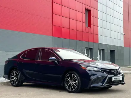 Toyota Camry 2021 года за 12 500 000 тг. в Павлодар