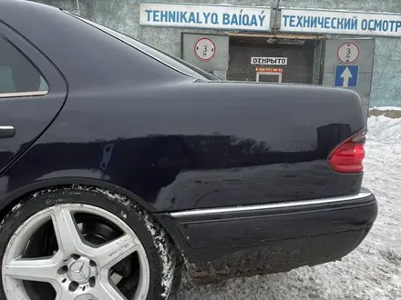 Mercedes-Benz E 320 1998 года за 3 600 731 тг. в Караганда – фото 16