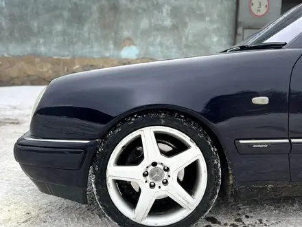 Mercedes-Benz E 320 1998 года за 3 600 731 тг. в Караганда – фото 6