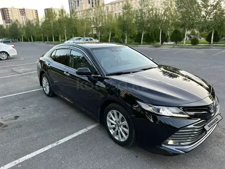 Toyota Camry 2021 года за 14 000 000 тг. в Шымкент – фото 4