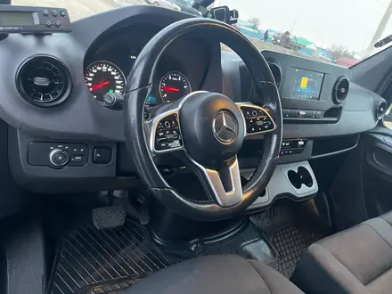 Mercedes-Benz 2020 года за 21 000 000 тг. в Актобе – фото 12