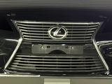Lexus Es250 — передний бампер за 4 004 тг. в Шымкент
