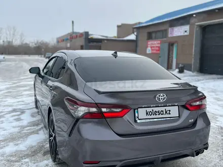 Toyota Camry 2022 года за 14 000 000 тг. в Семей – фото 6