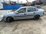 Opel Vectra 1997 года за 600 000 тг. в Актобе – фото 4