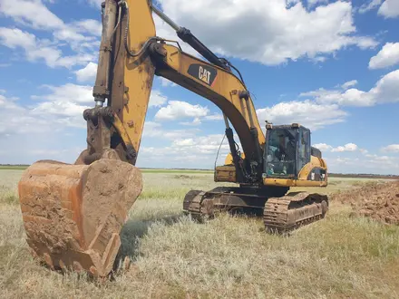 Caterpillar  330 2007 года за 15 000 000 тг. в Астана