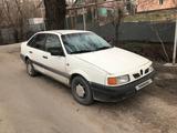 Volkswagen Passat 1992 годаүшін1 300 000 тг. в Есик