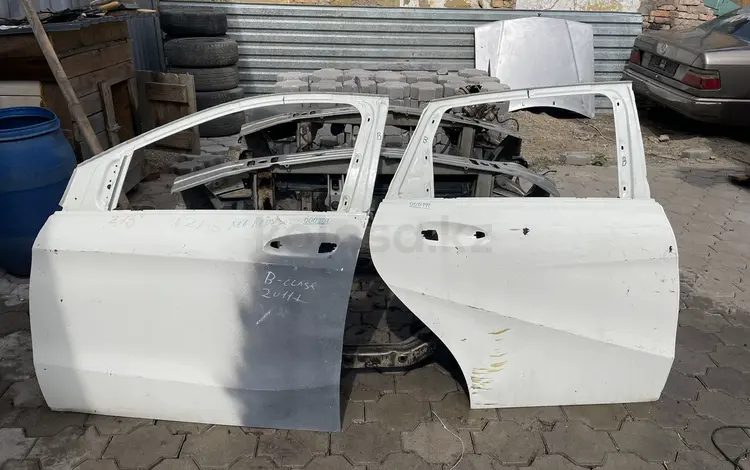 Дверь mercedes w246 B -class , мерседес w246 b -class за 50 000 тг. в Караганда