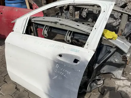 Дверь mercedes w246 B -class , мерседес w246 b -class за 50 000 тг. в Караганда – фото 3
