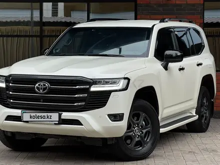 Toyota Land Cruiser 2024 года за 55 000 000 тг. в Астана