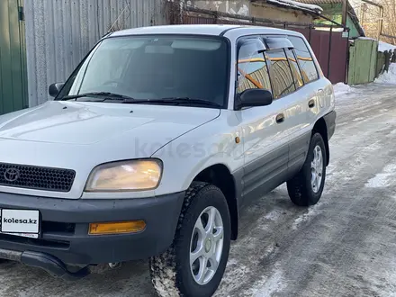 Toyota RAV4 1995 года за 3 400 000 тг. в Алматы