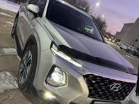 Hyundai Santa Fe 2020 года за 15 200 000 тг. в Астана