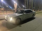 Mercedes-Benz E 200 2000 года за 3 100 000 тг. в Павлодар