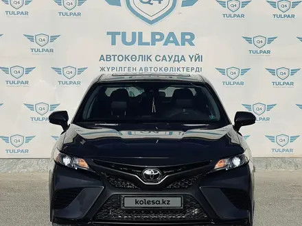 Toyota Camry 2020 года за 13 500 000 тг. в Актау