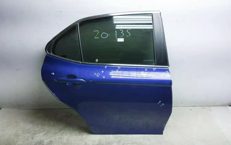 Дверь задняя правая для Toyota Camry 70 за 300 000 тг. в Алматы