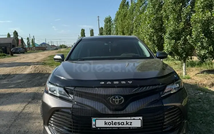 Toyota Camry 2018 годаfor12 000 000 тг. в Актобе