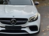 Mercedes-Benz E 63 AMG 2018 годаfor43 000 000 тг. в Алматы – фото 4