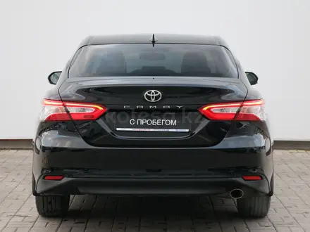 Toyota Camry 2020 года за 14 490 000 тг. в Астана – фото 4