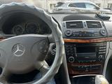 Mercedes-Benz E 240 2002 года за 3 900 000 тг. в Алматы – фото 5