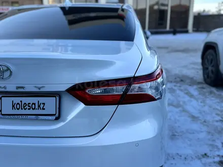 Toyota Camry 2018 года за 11 600 000 тг. в Астана – фото 5