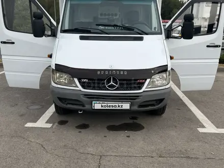Mercedes-Benz Sprinter 2003 года за 11 200 000 тг. в Алматы – фото 3