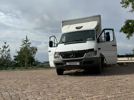 Mercedes-Benz Sprinter 2003 года за 11 200 000 тг. в Алматы – фото 2
