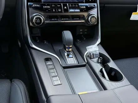 Lexus LX 700h Luxury 2026 года за 91 500 000 тг. в Алматы – фото 17